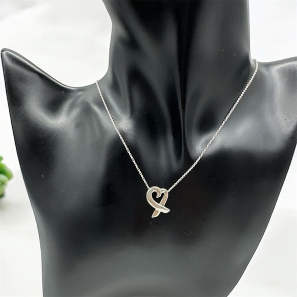 Tiffany & Co Sterling Silver Paloma Picasso Loving Heart Pendant Necklace 16" - Picture 3 of 11
